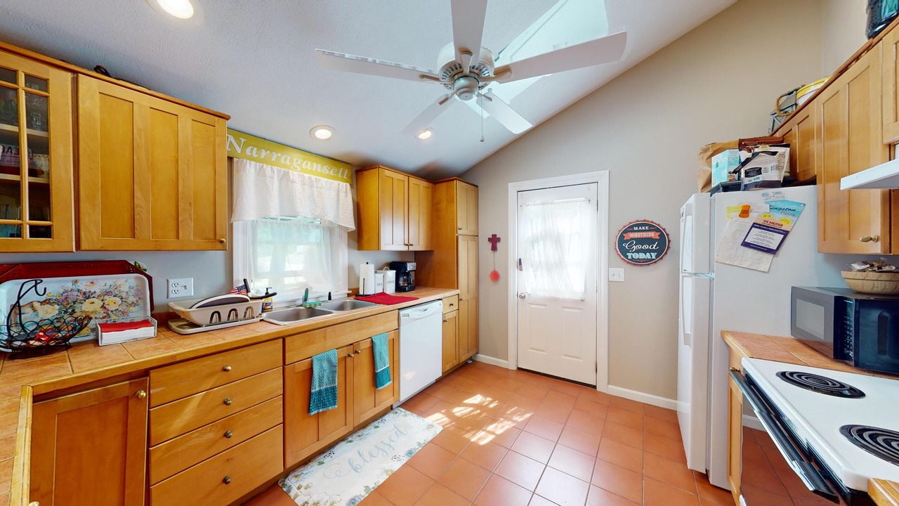 Photo of Kitchen in Saunderstown