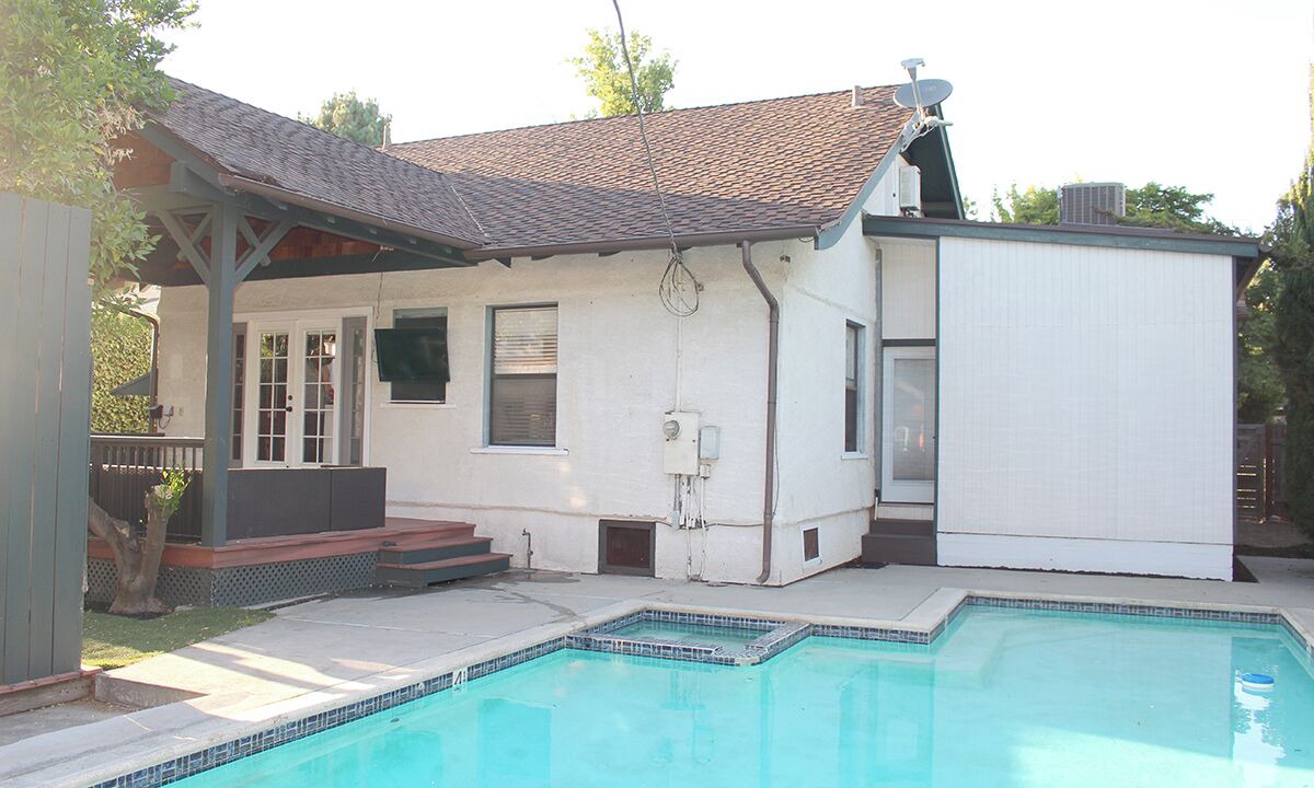 Photo of Outdoor in Valley Village