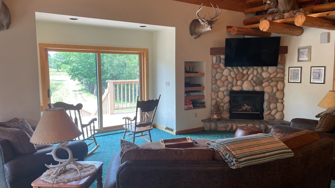 Photo of Livingroom in Armstrong Creek