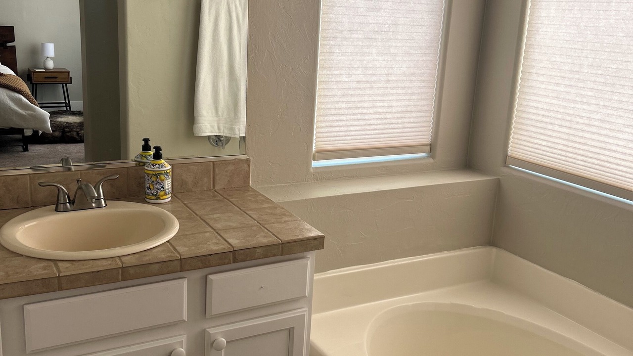 Photo of Bathroom in Cortaro