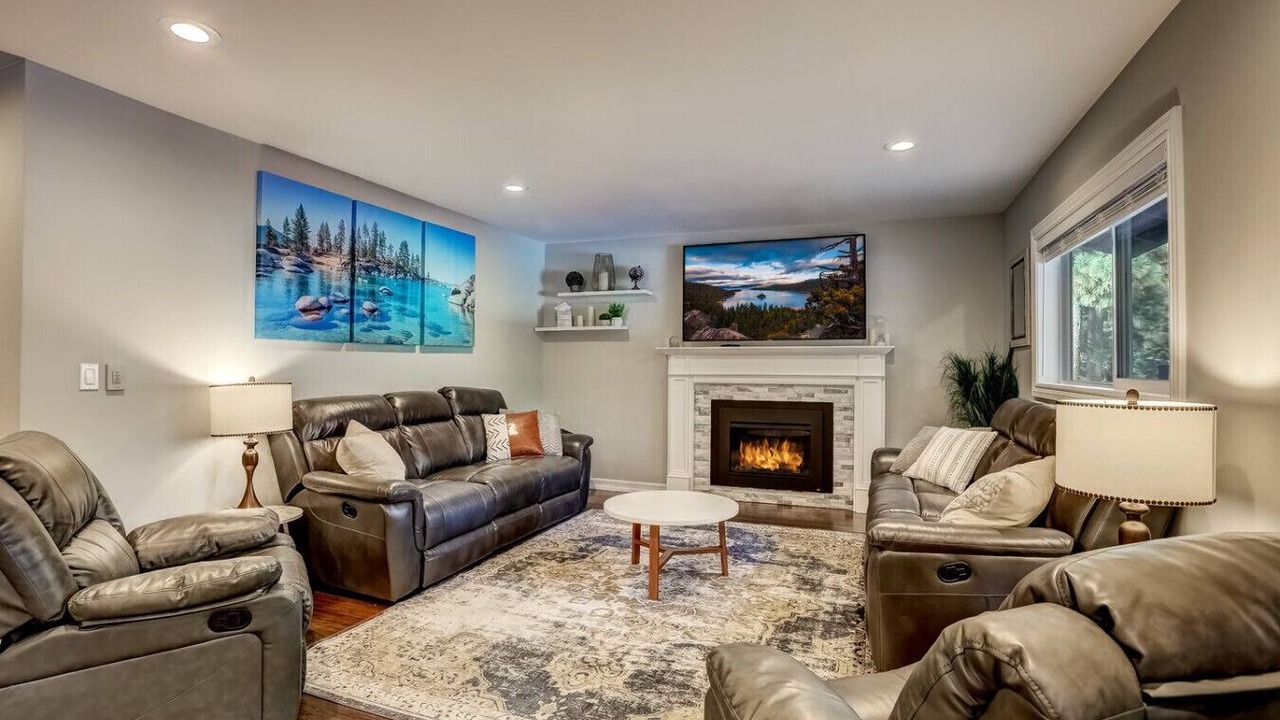 Photo of Livingroom in Lower Kingsbury
