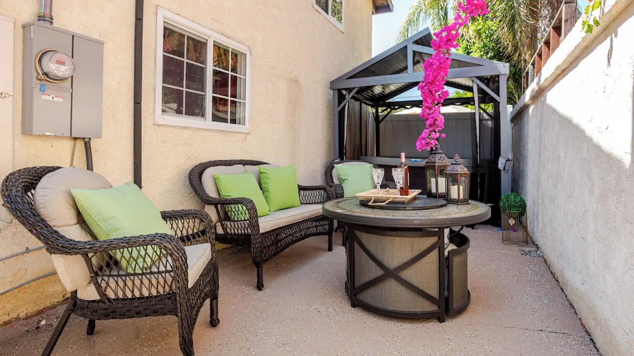 Photo of Patio Balcony in Lake Balboa