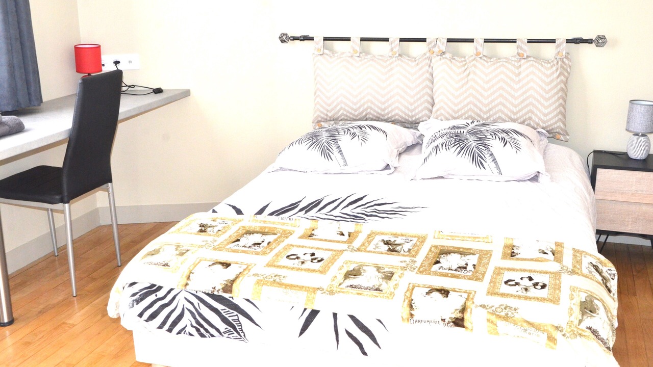 Photo of Bedroom in Limoges