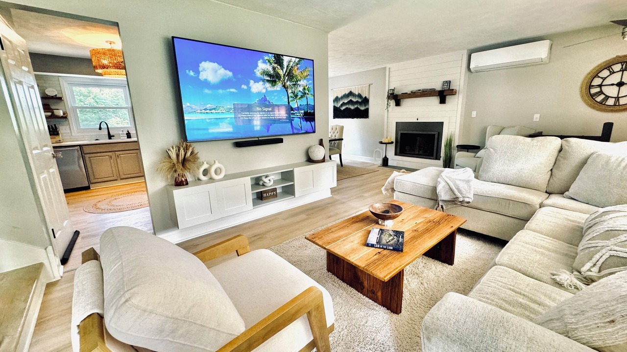 Photo of Livingroom in Boalsburg