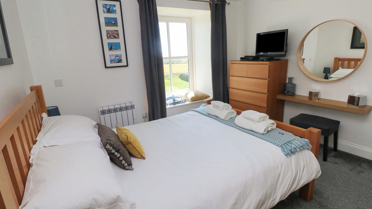 Photo of Bedroom in Solva
