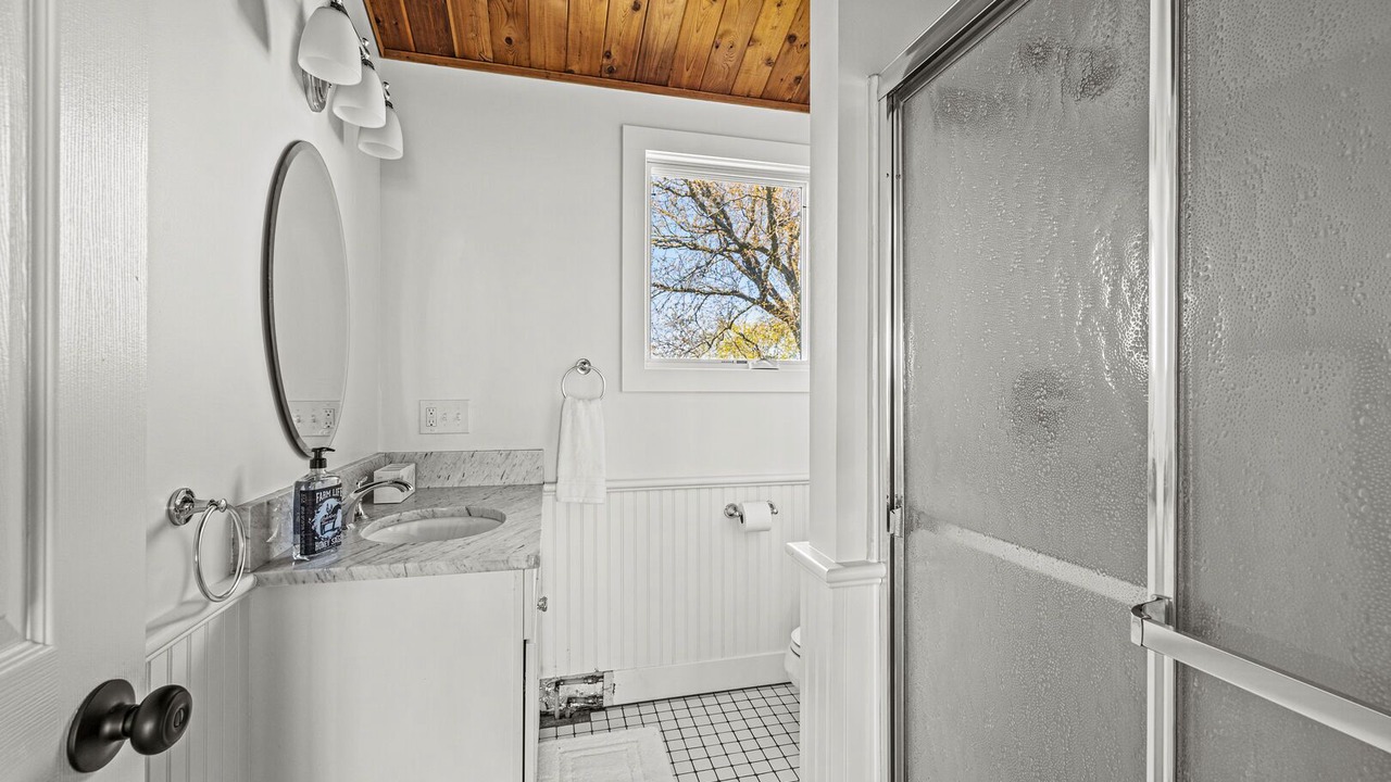 Photo of Bathroom in Point Judith