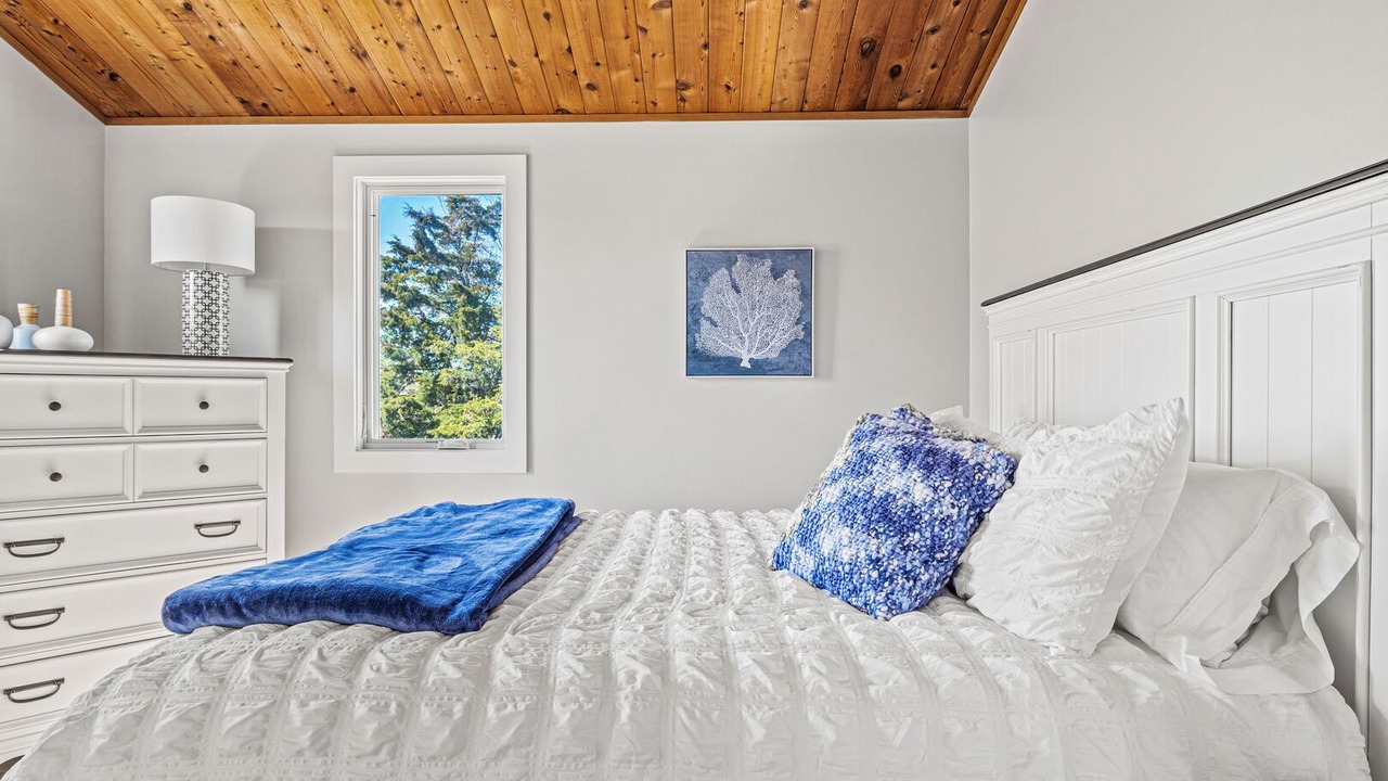Photo of Bedroom in Point Judith