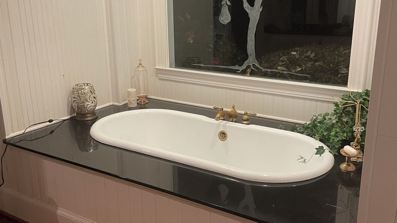Photo of Bathroom in Kershaw County