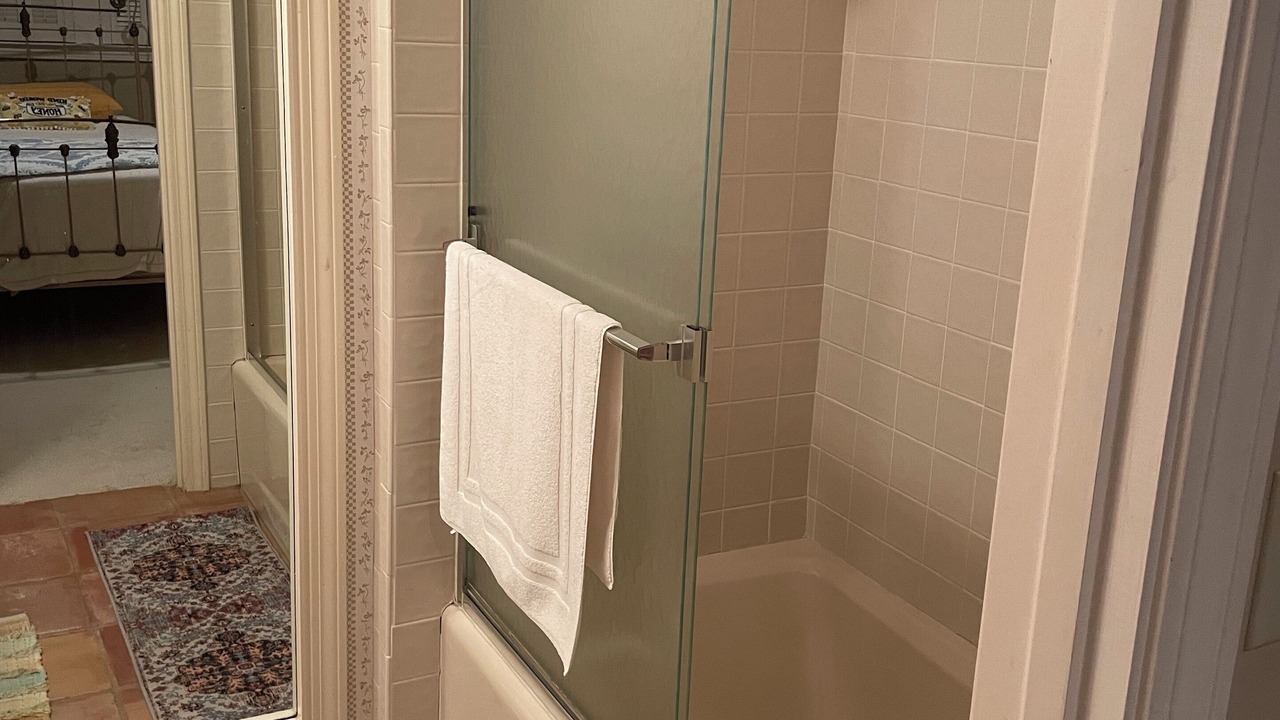Photo of Bathroom in Kershaw County