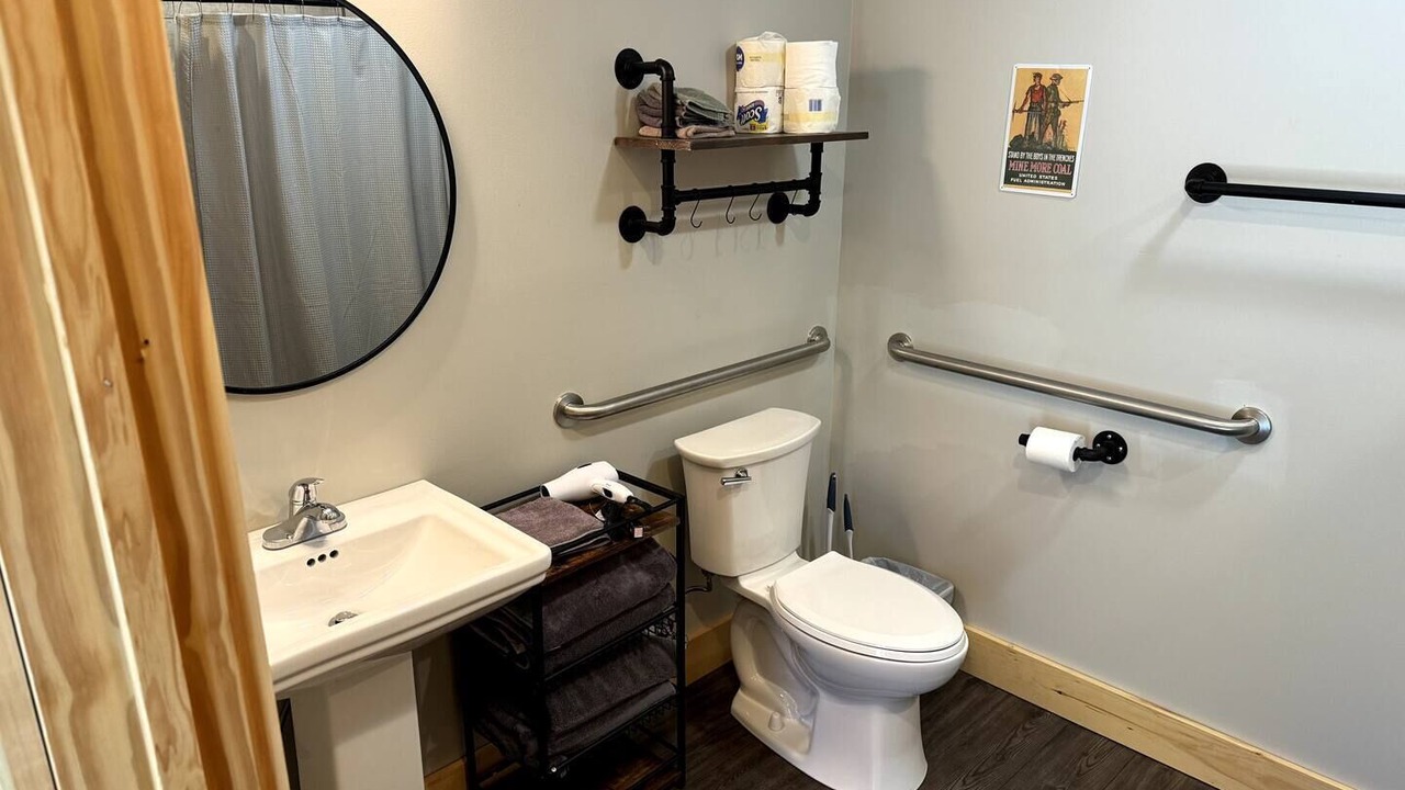 Photo of Bathroom in Bramwell