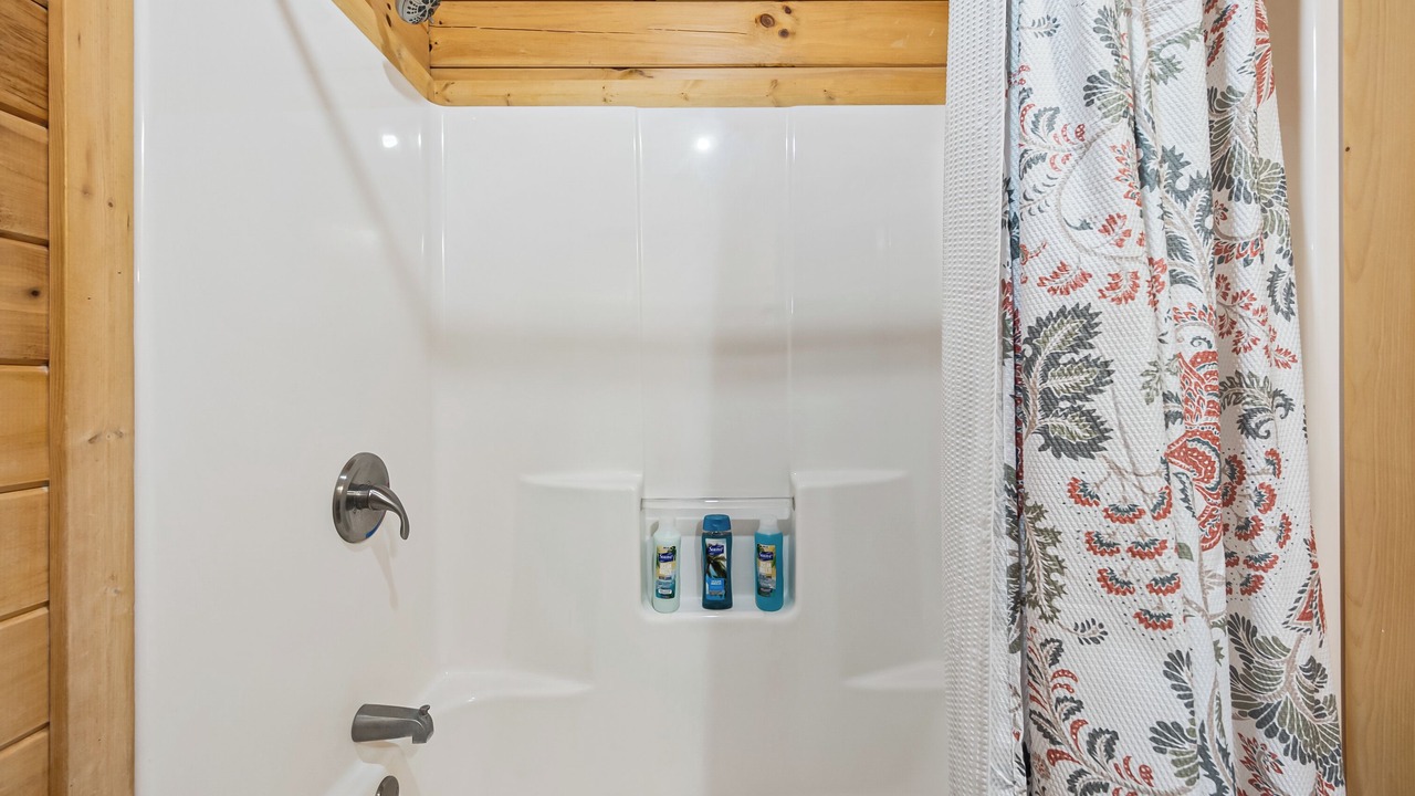 Photo of Bathroom in Pearisburg