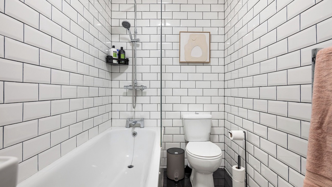 Photo of Bathroom in Homerton