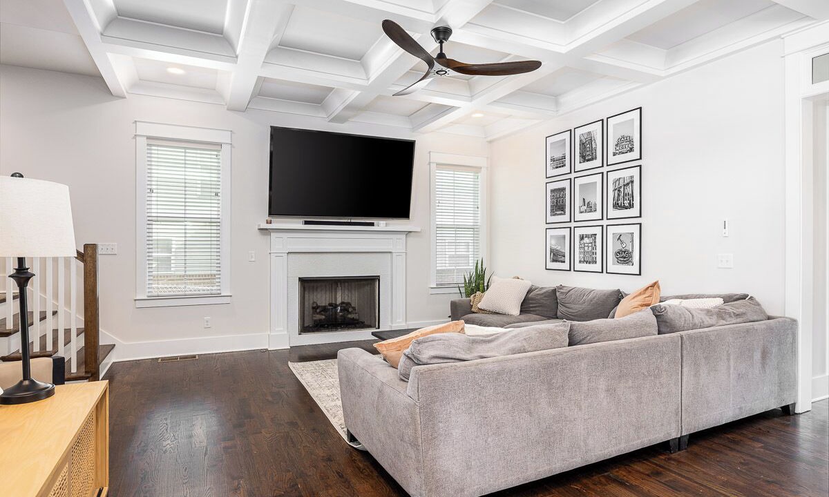 Photo of Livingroom in Shelby Hills