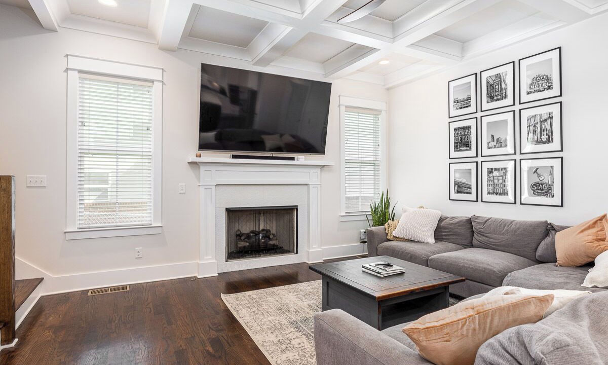 Photo of Livingroom in Shelby Hills