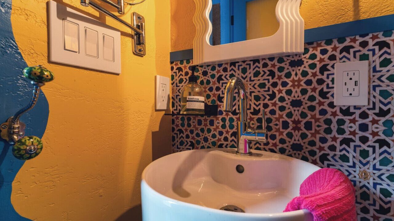 Photo of Bathroom in Lower Lawrenceville