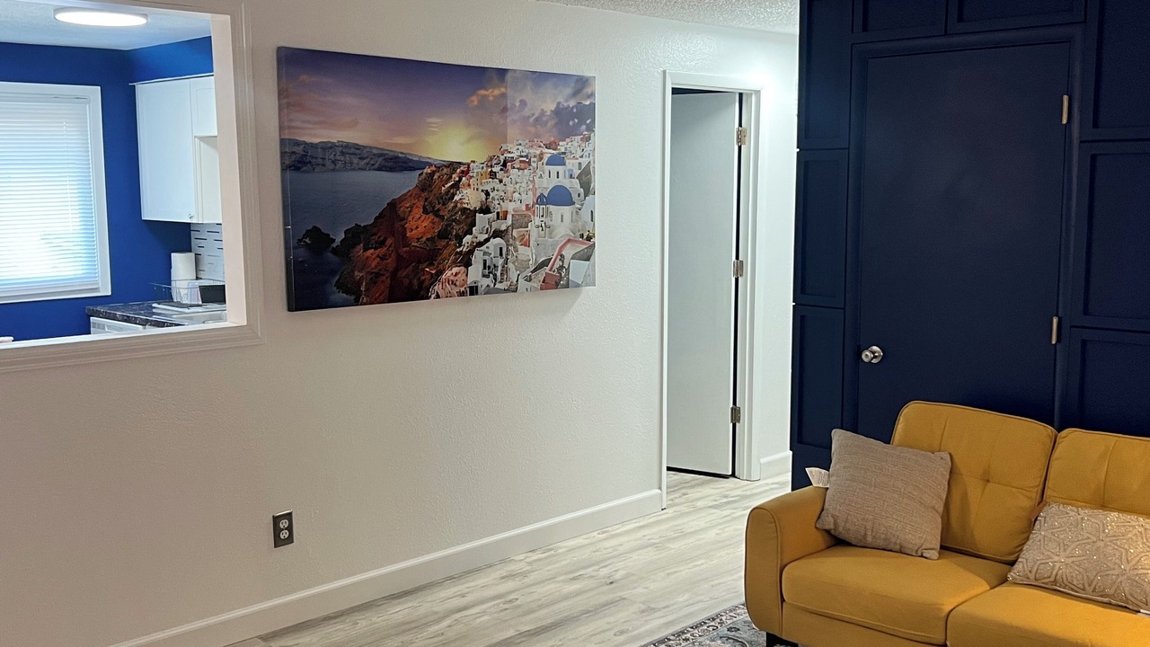 Photo of Livingroom in Fairview