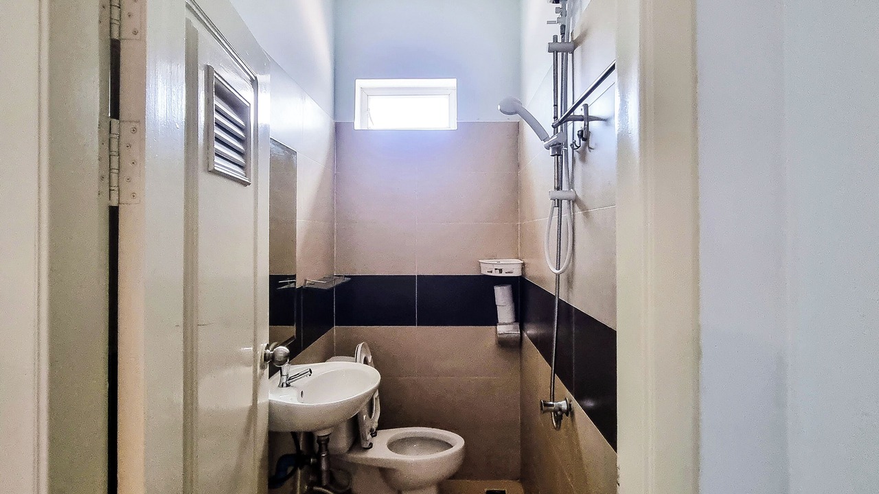 Photo of Bathroom in Phnom Penh City Centre