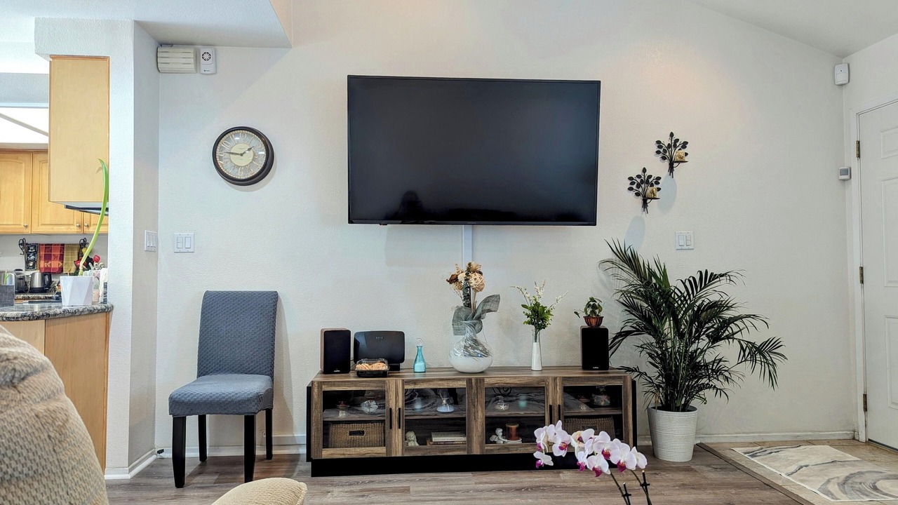 Photo of Livingroom in Northwest Torrance