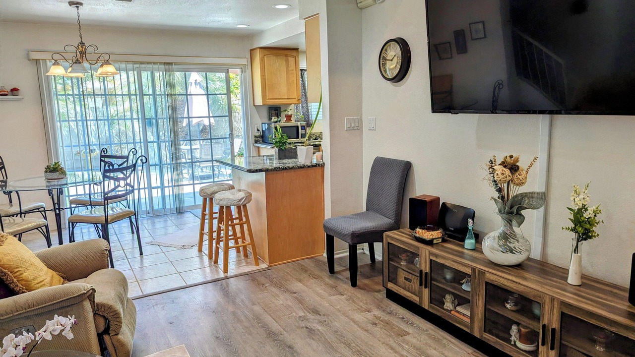 Photo of Livingroom in Northwest Torrance