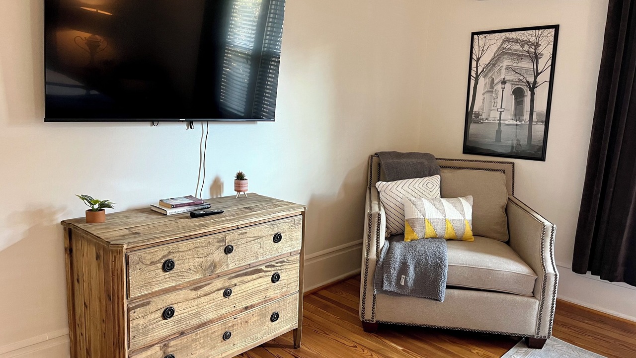 Photo of Livingroom in Crestline Heights