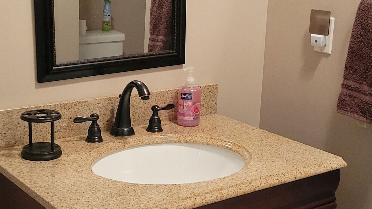 Photo of Bathroom in Appomattox