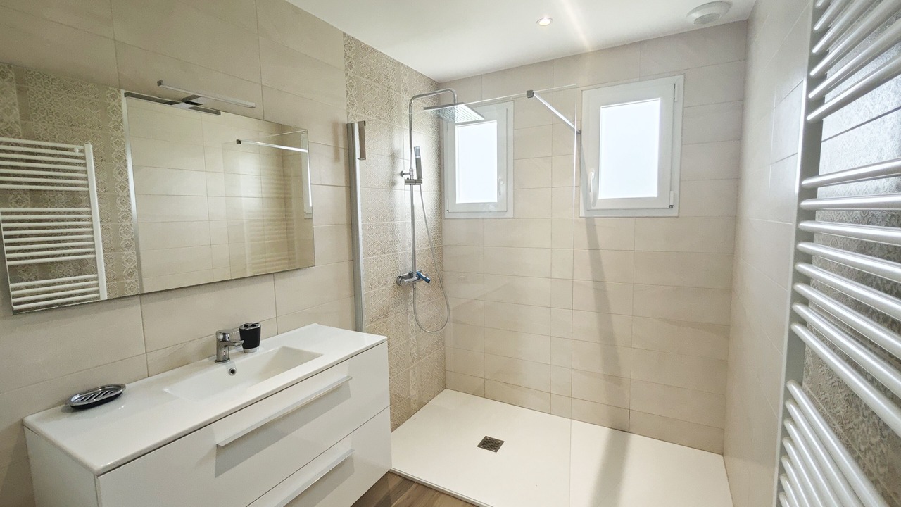 Photo of Bathroom in Garlan