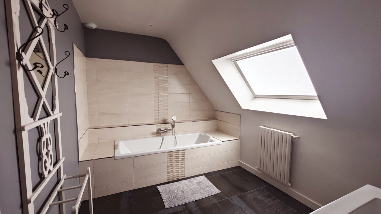 Photo of Bathroom in Garlan