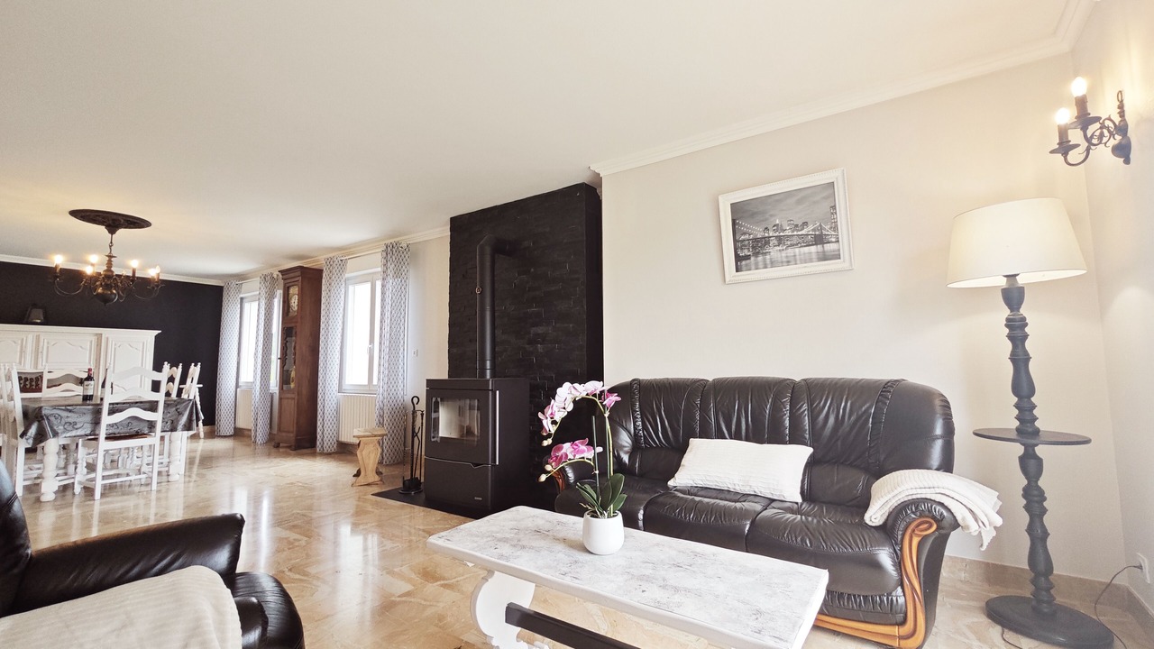 Photo of Livingroom in Garlan