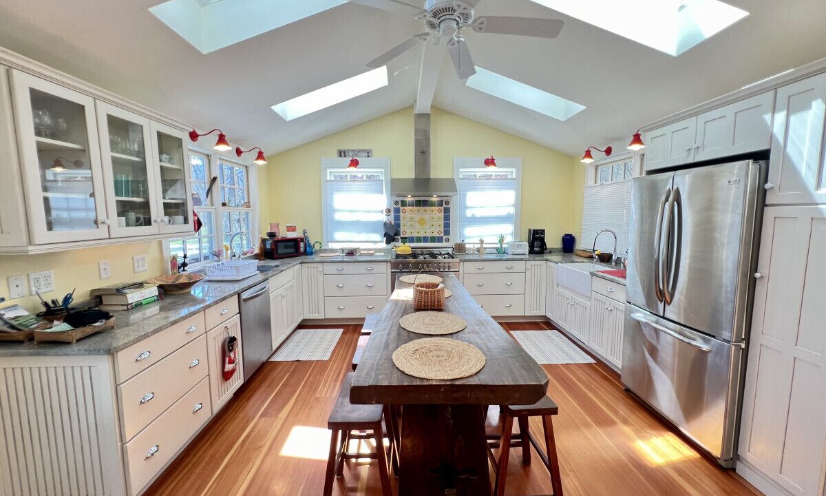 Photo of Kitchen in West Arlington