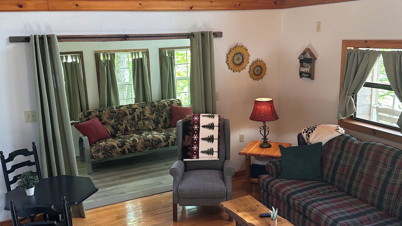Photo of Livingroom in Upper Peachtree
