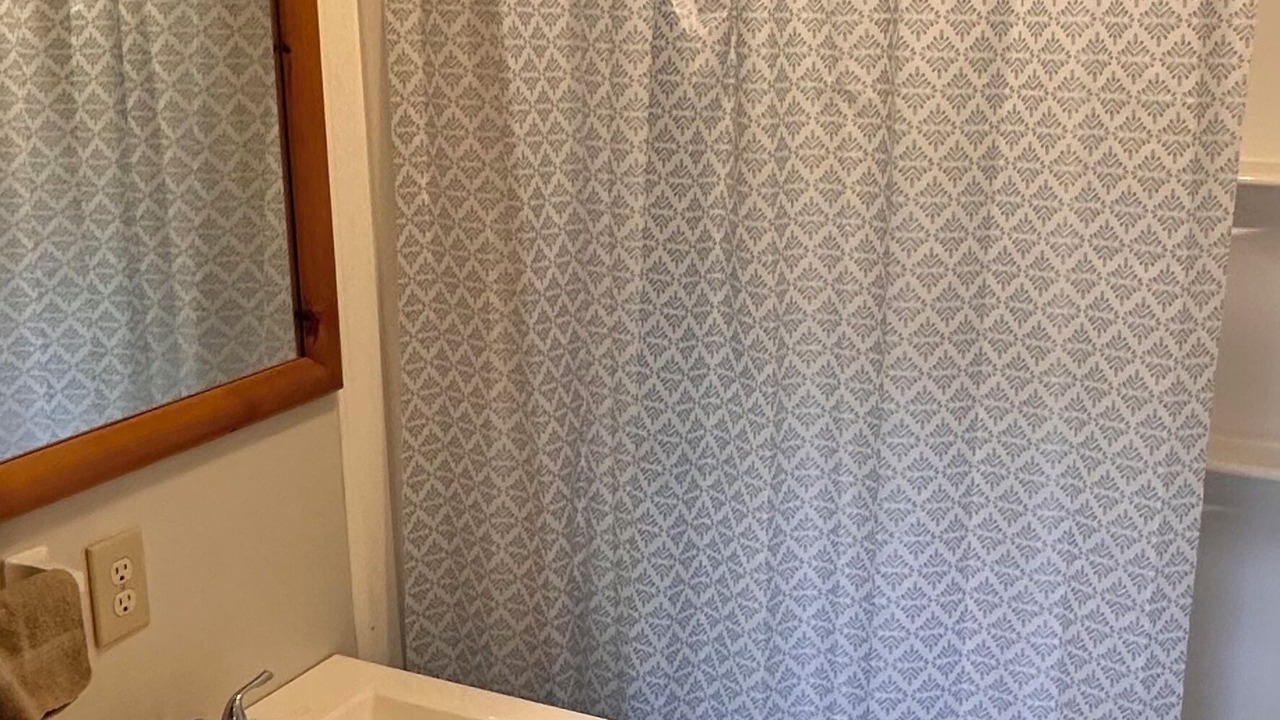 Photo of Bathroom in Upper Peachtree