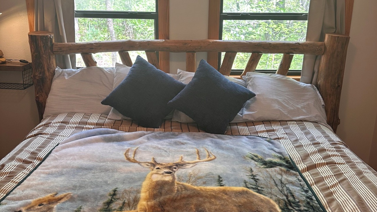 Photo of Bedroom in Upper Peachtree