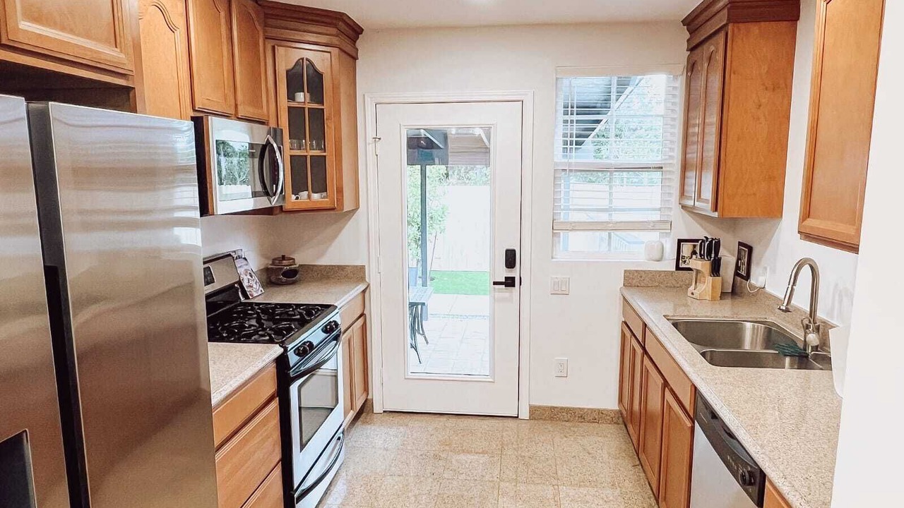 Photo of Kitchen in Tarzana