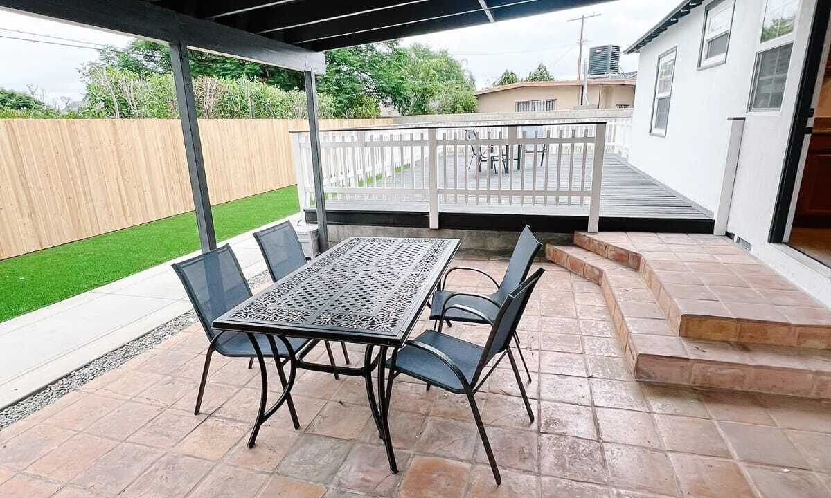 Photo of Outdoor in Tarzana