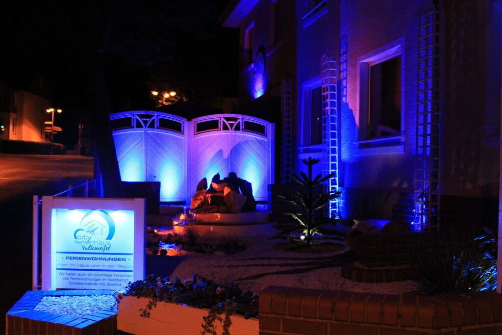 Photo of Outdoor in Daun