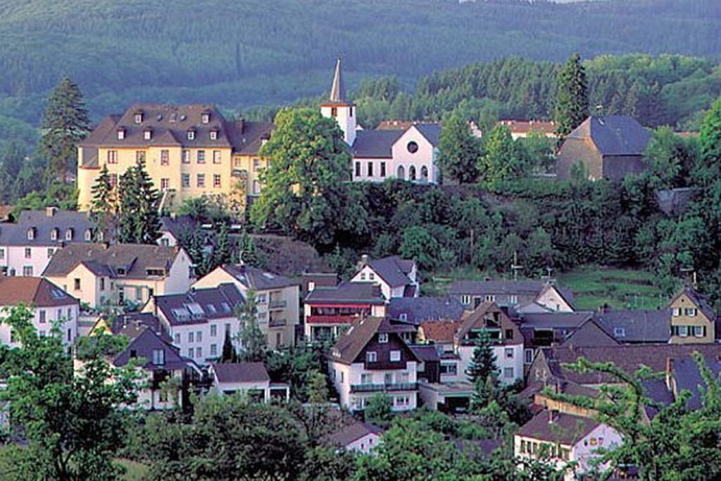 Photo of Outdoor in Daun