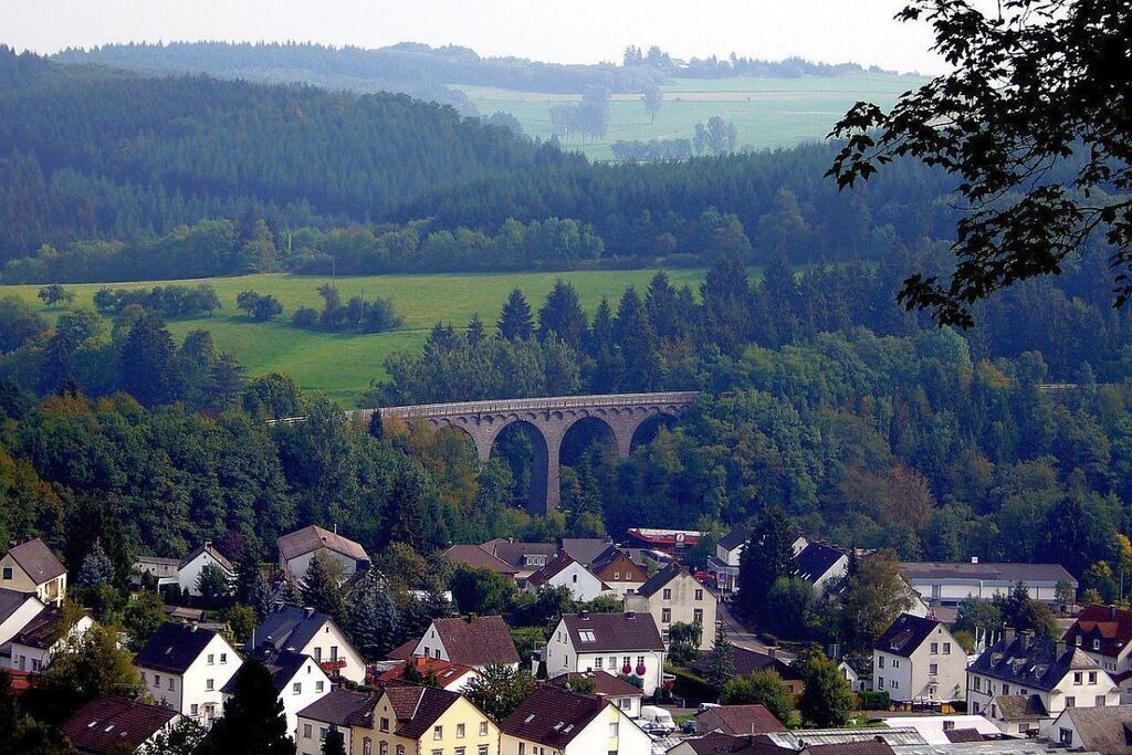 Photo of Outdoor in Daun