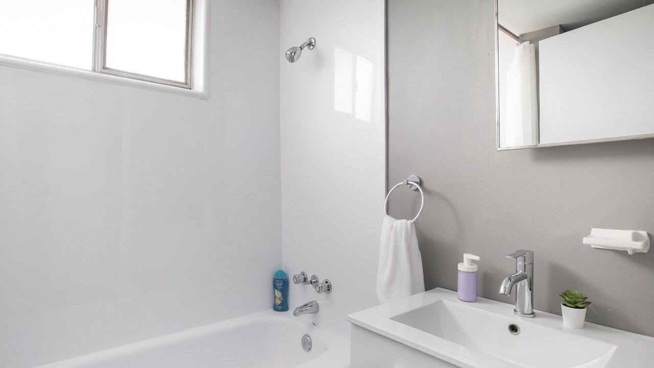 Photo of Bathroom in Rosedale