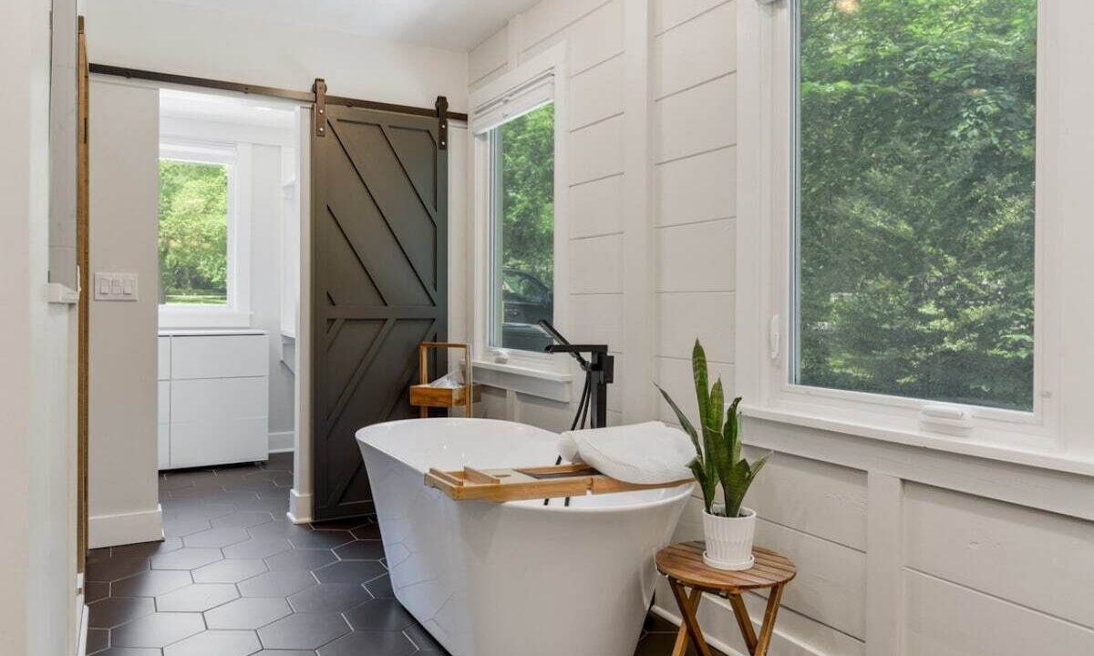 Photo of Bathroom in Inglewood