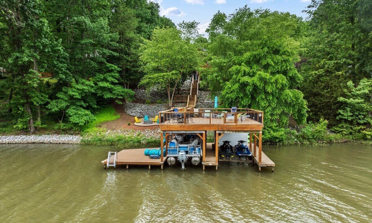 Photo of Outdoor in Bracey