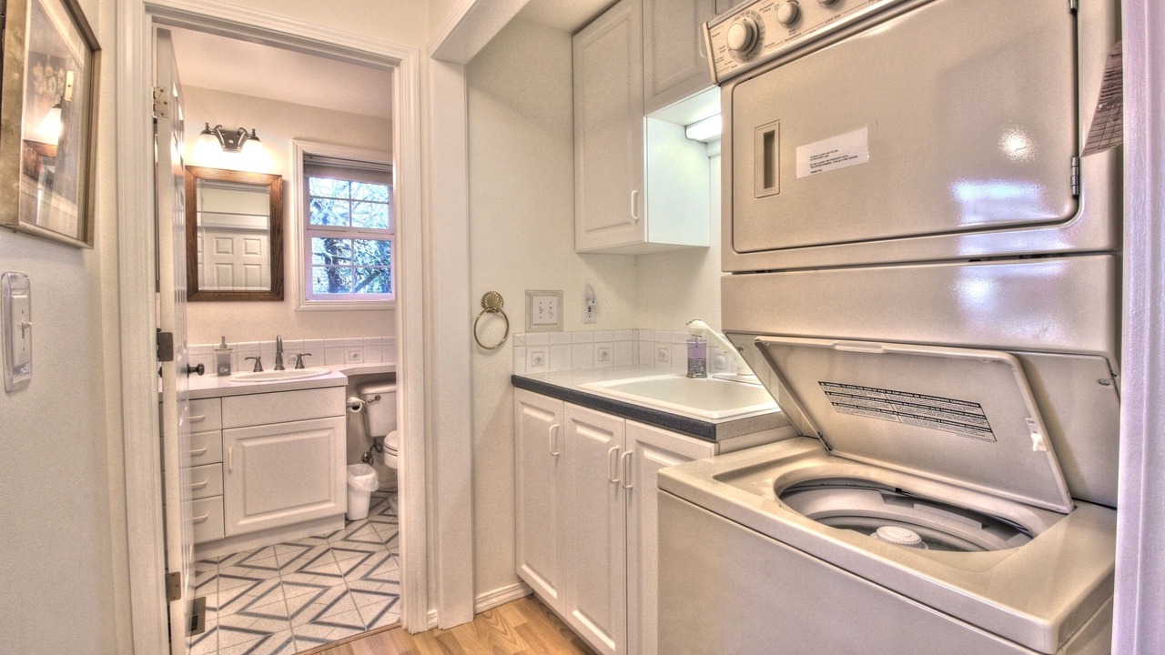 Photo of Bathroom in Downtown Cannon Beach