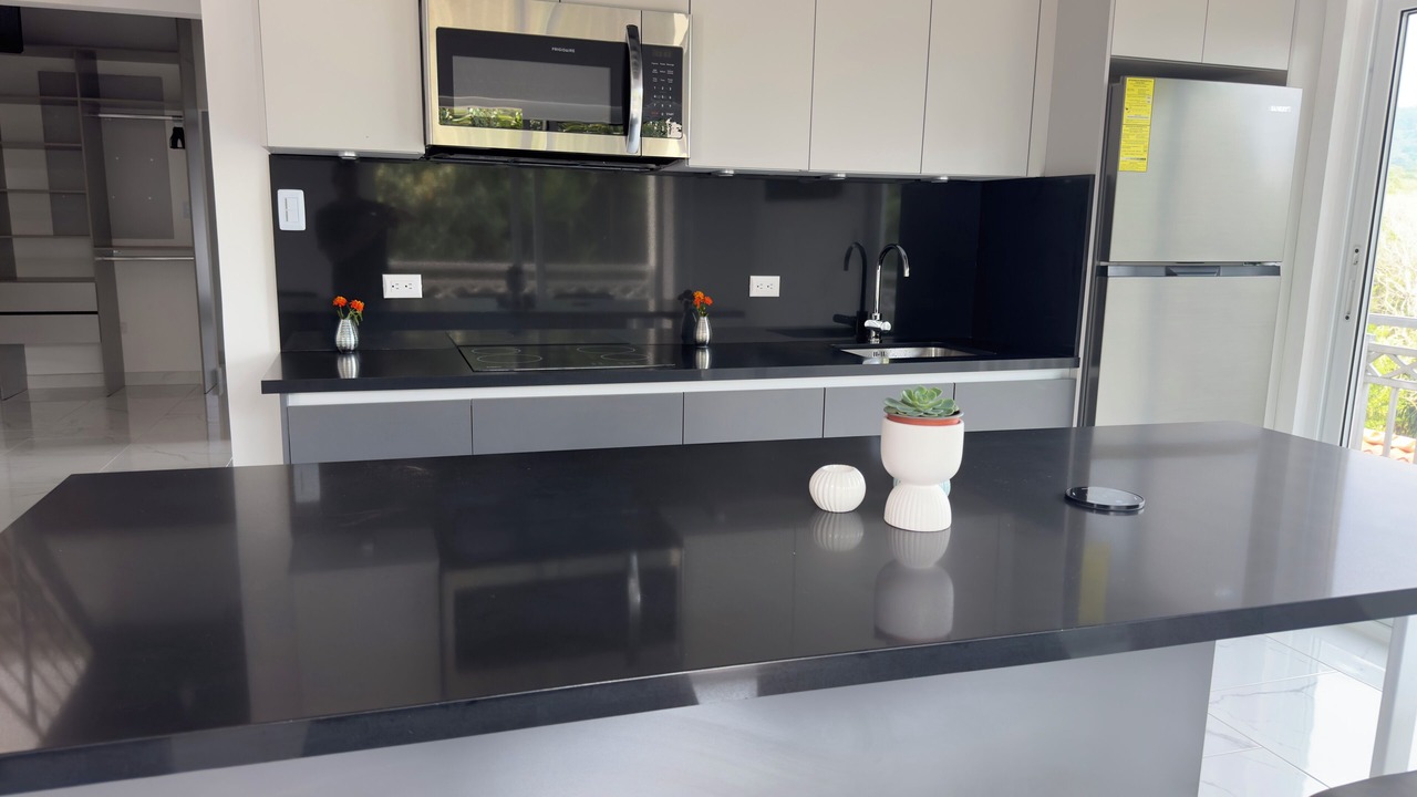 Photo of Kitchen in Roble