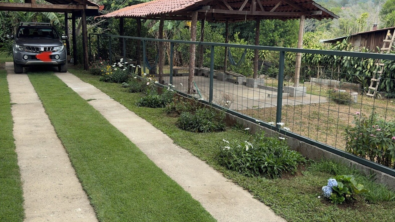 Photo of Outdoor in Roble