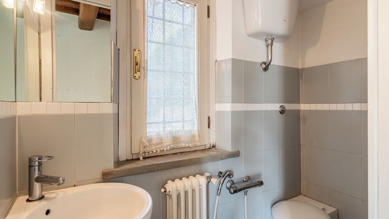 Photo of Bathroom in San Giuliano Terme