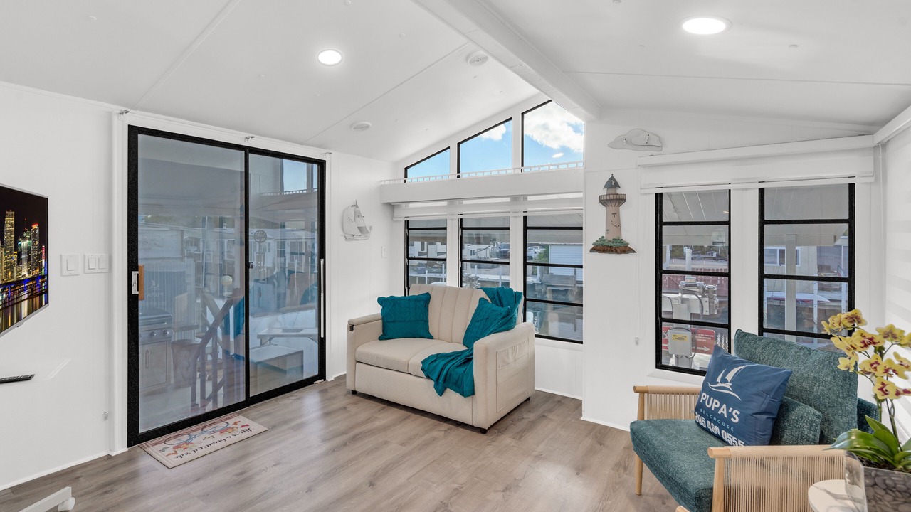 Photo of Livingroom in Marathon