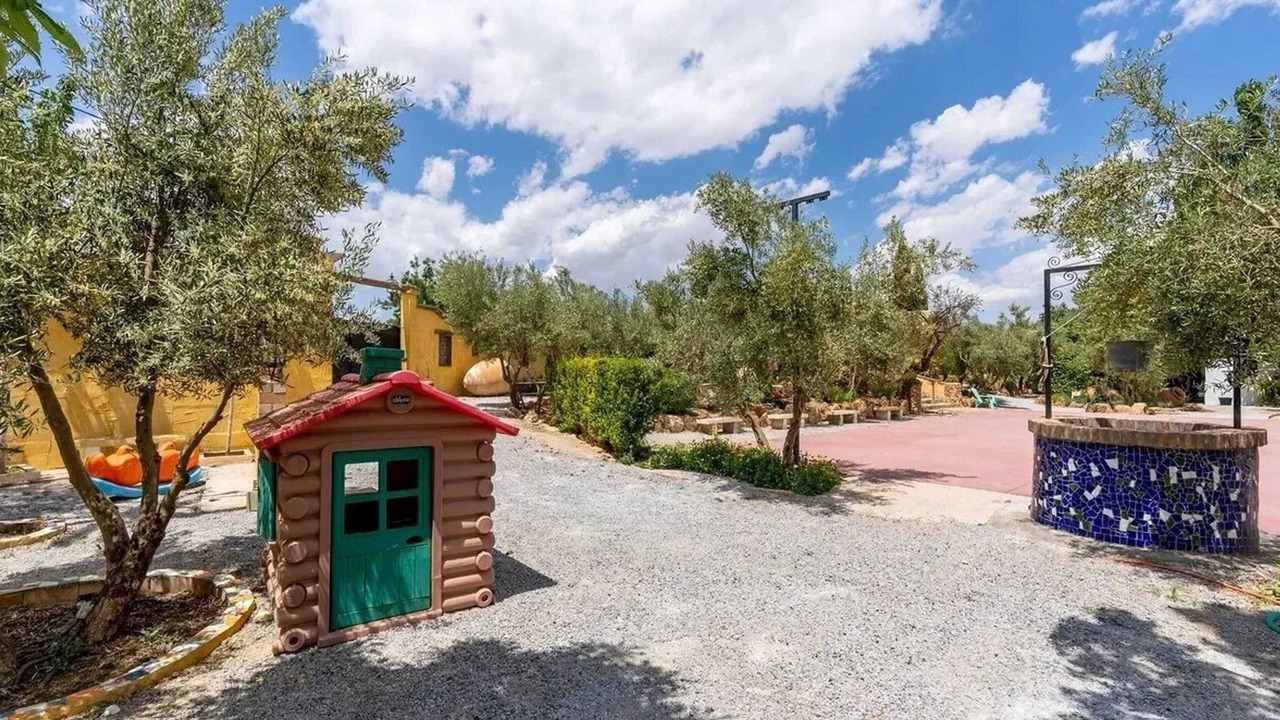 Photo of Outdoor in Baza