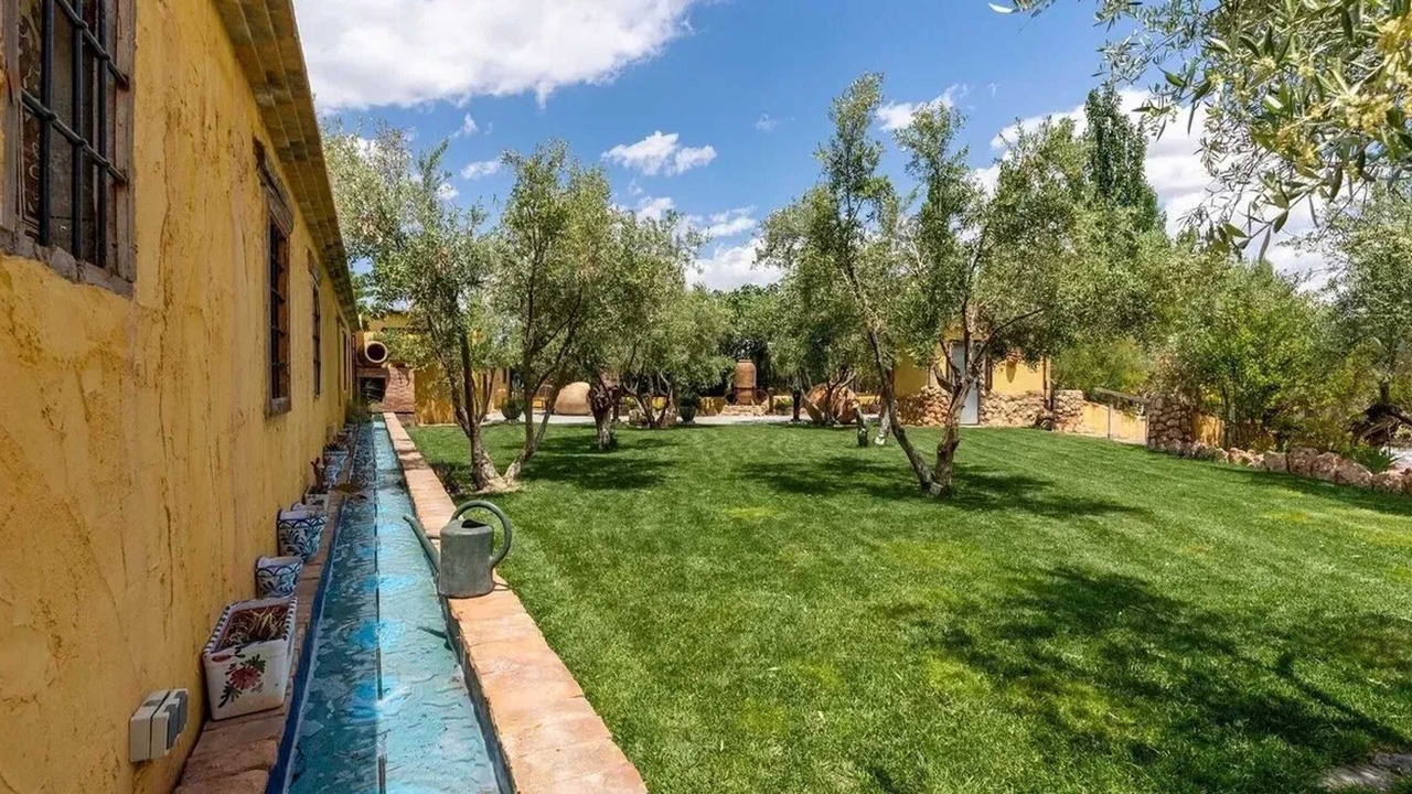 Photo of Outdoor in Baza