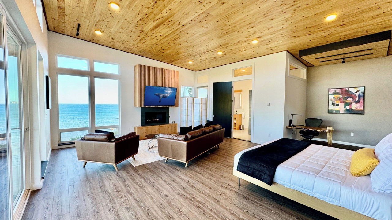 Photo of Bedroom in Port Orford