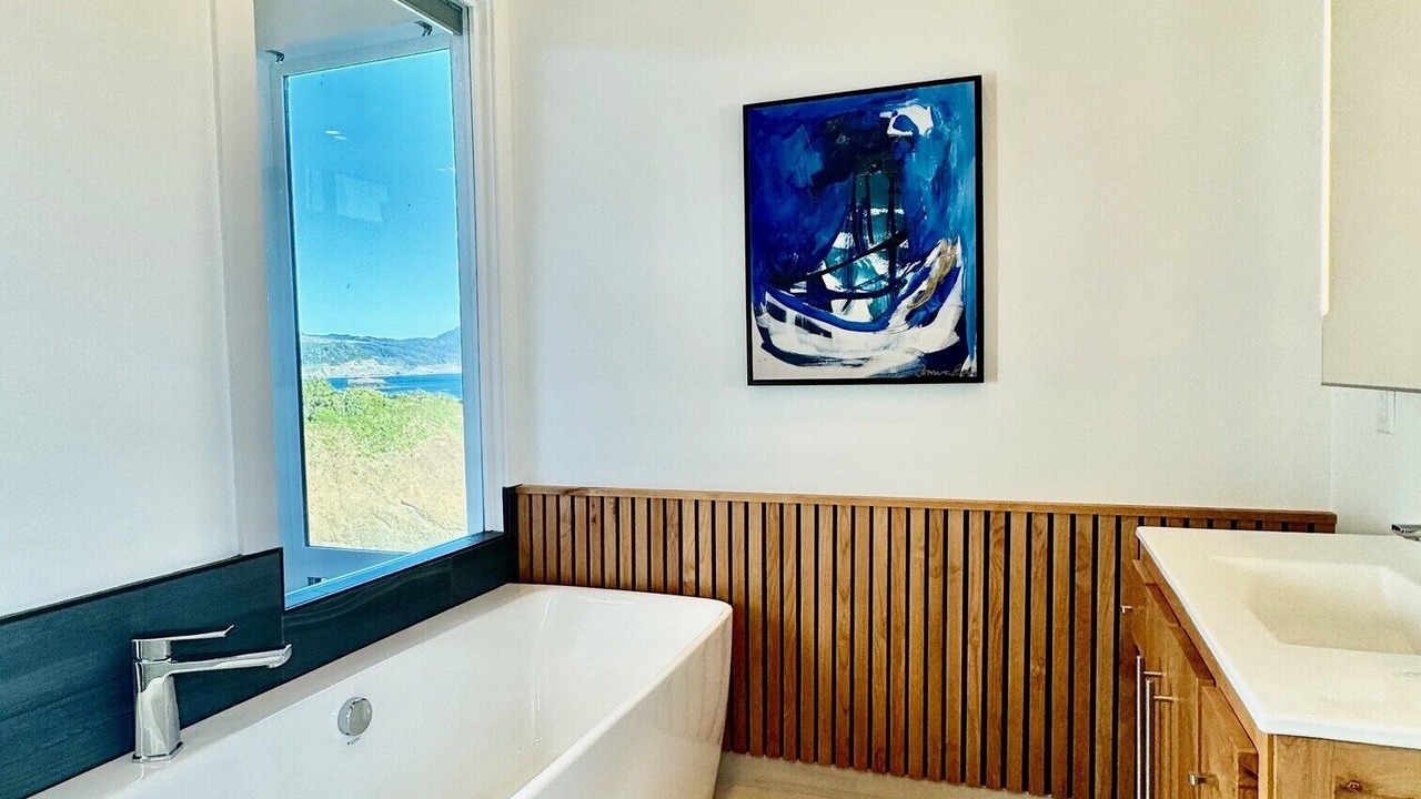 Photo of Bathroom in Port Orford