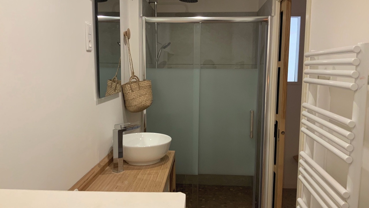Photo of Bathroom in Aurel